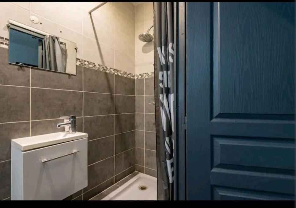Charmant Studio Au Coeur De Montélimar المظهر الخارجي الصورة